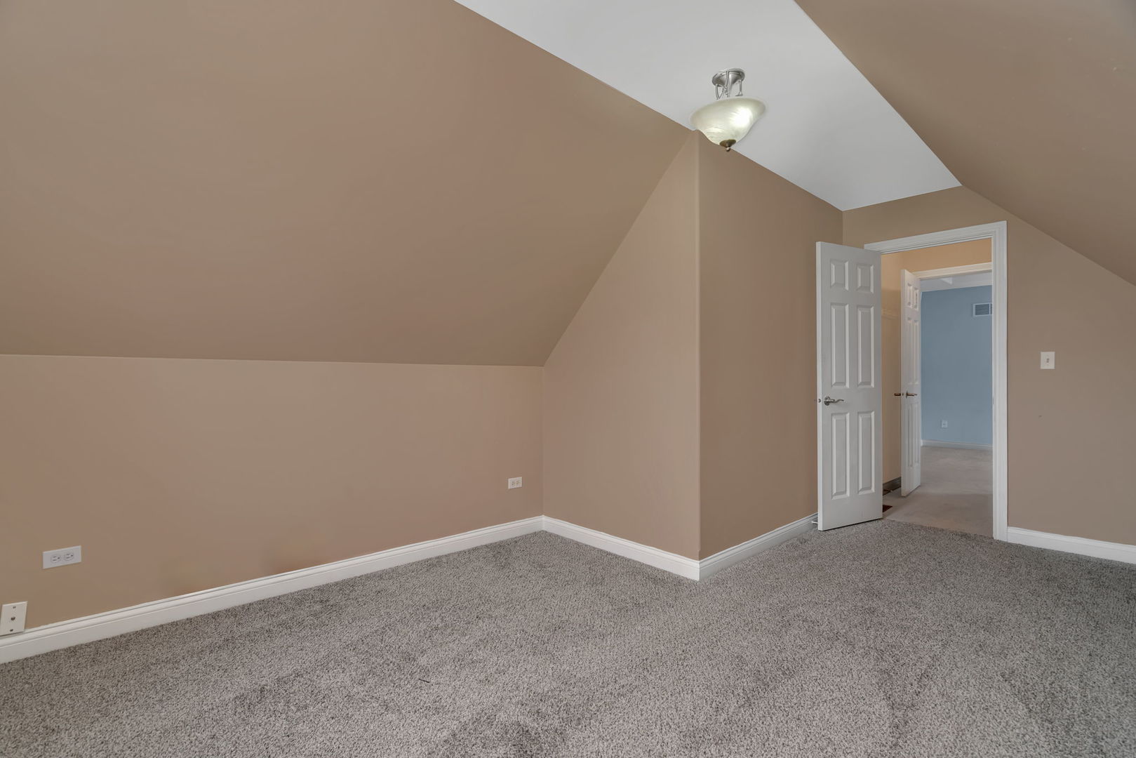 21133 Kenmare Drive, Shorewood, IL 60404