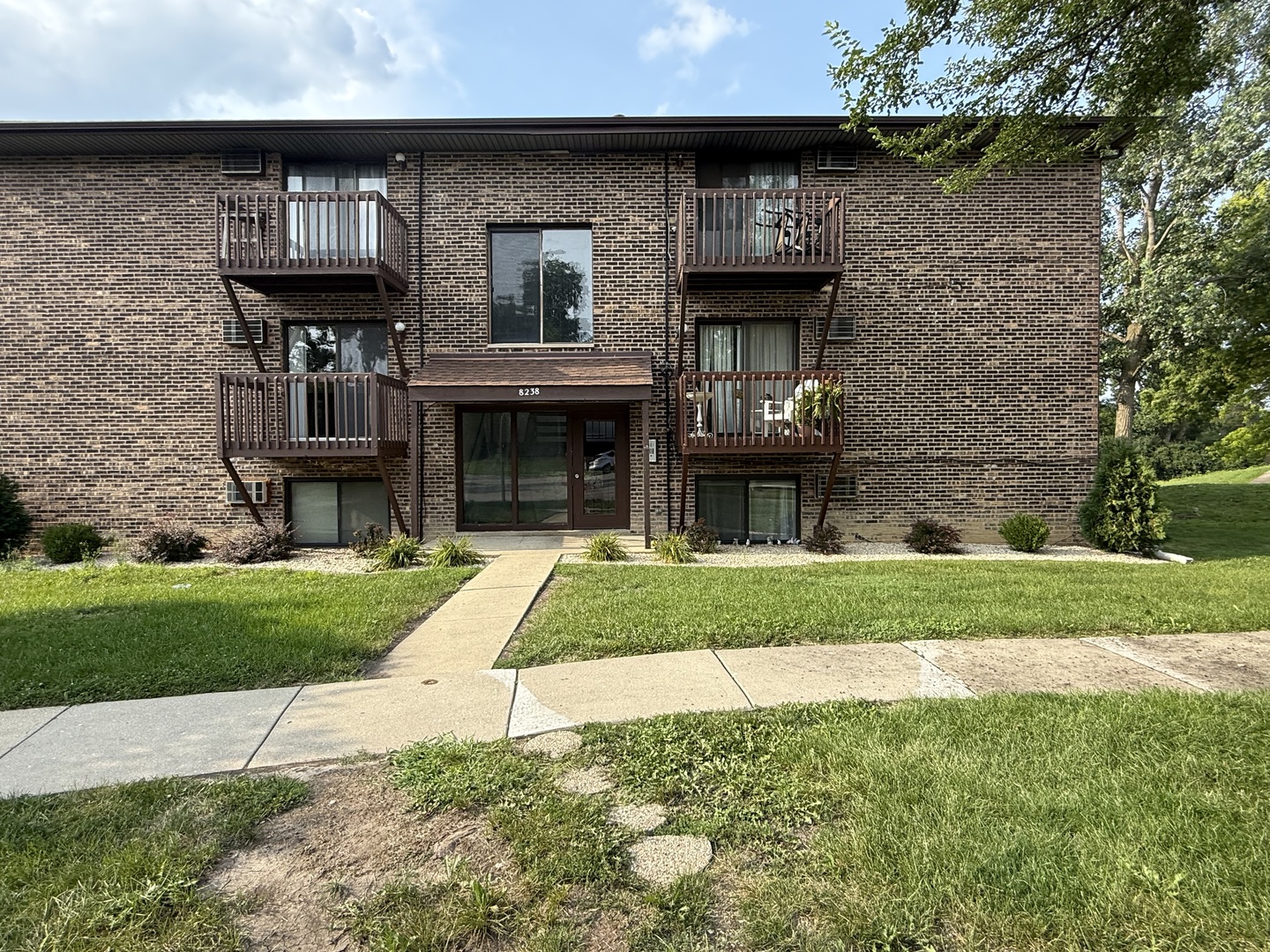 8238 Woodland Drive #C, Darien, IL 60561