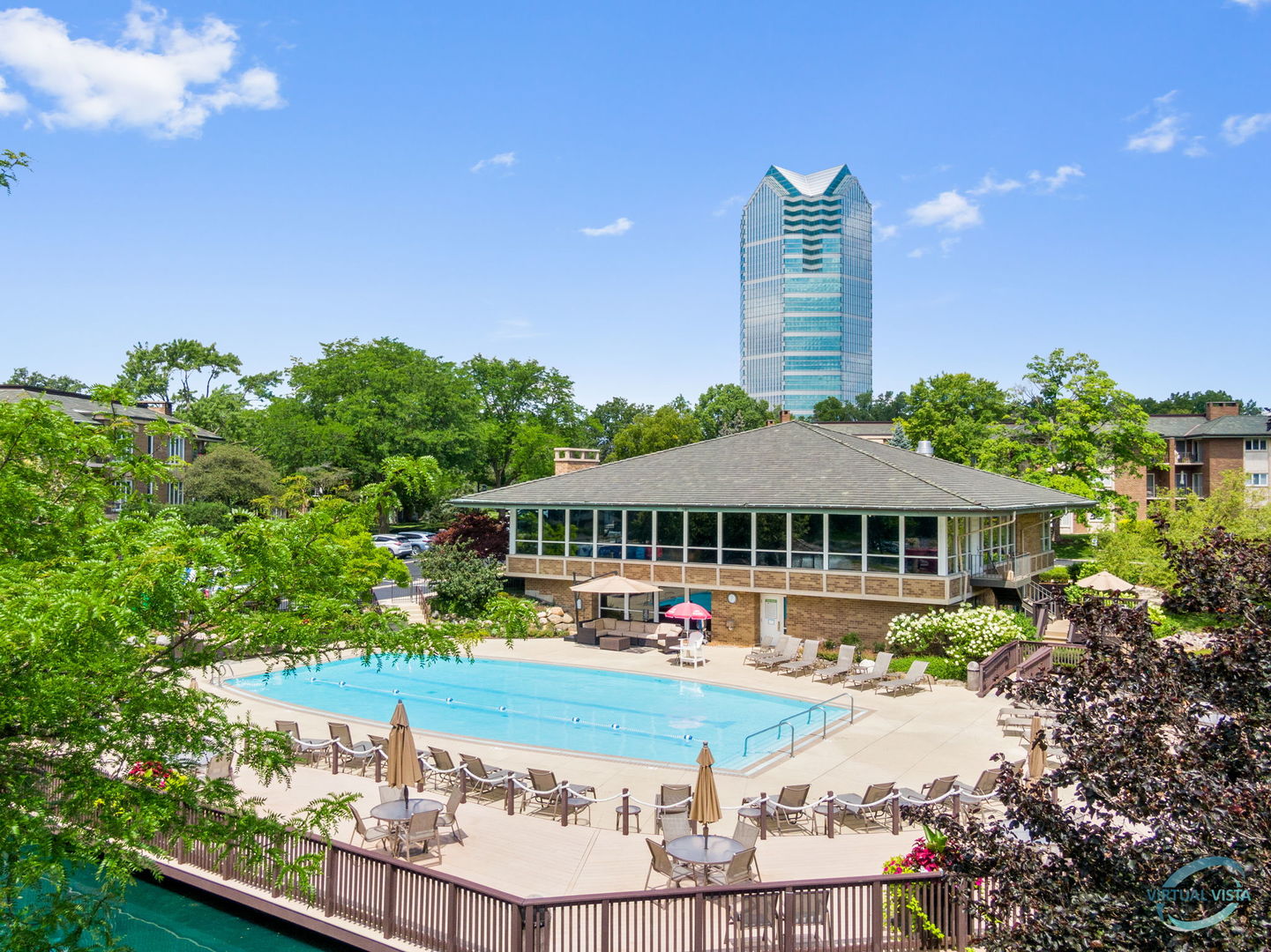 3 Oak Brook Club Drive #E305, Oak Brook, IL 60523