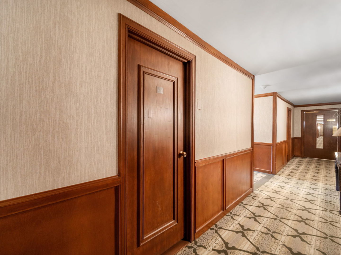 3 Oak Brook Club Drive #E305, Oak Brook, IL 60523