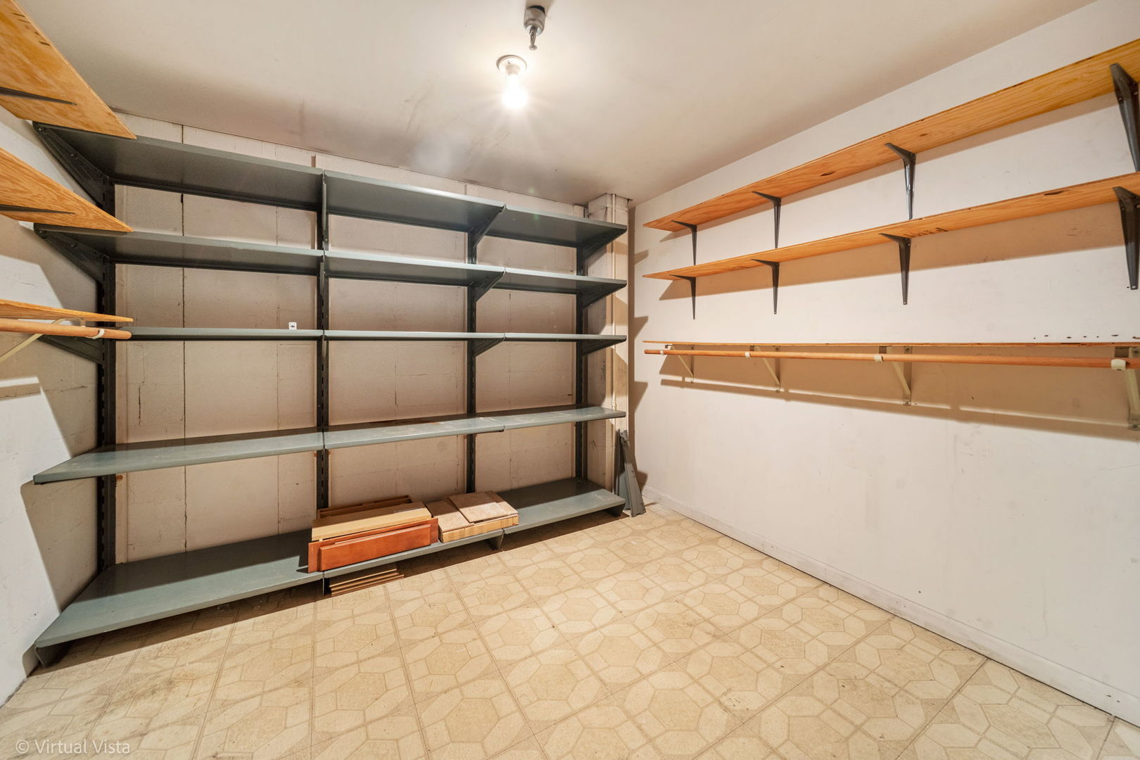 3 Oak Brook Club Drive #E305, Oak Brook, IL 60523