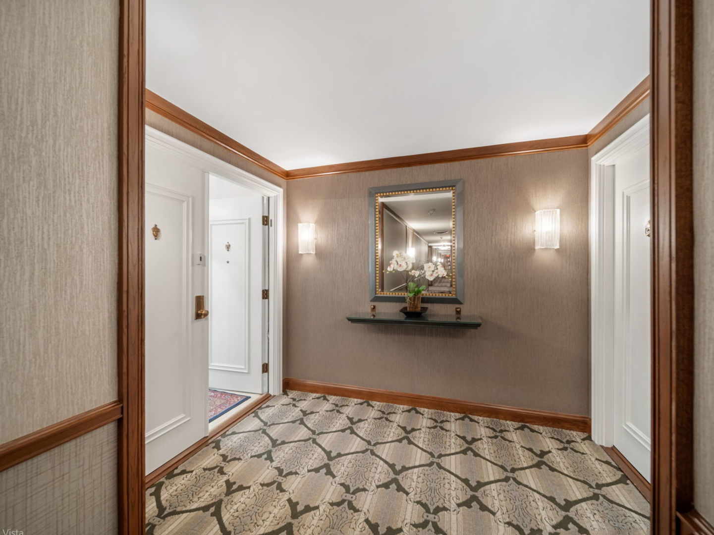 3 Oak Brook Club Drive #E305, Oak Brook, IL 60523