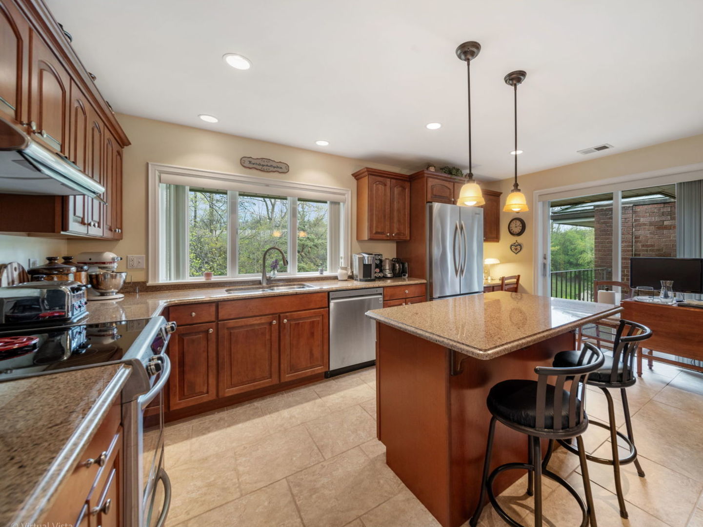 3 Oak Brook Club Drive #E305, Oak Brook, IL 60523