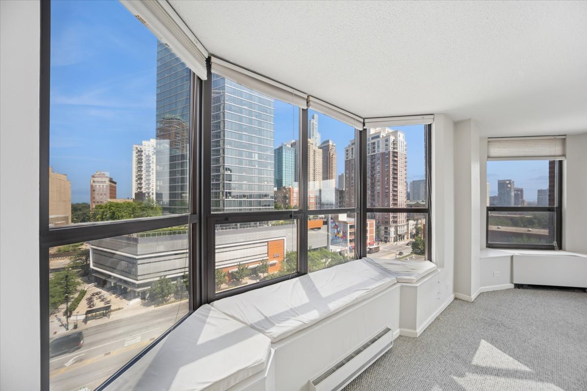 901 S PLYMOUTH Court #802, Chicago, IL 60605