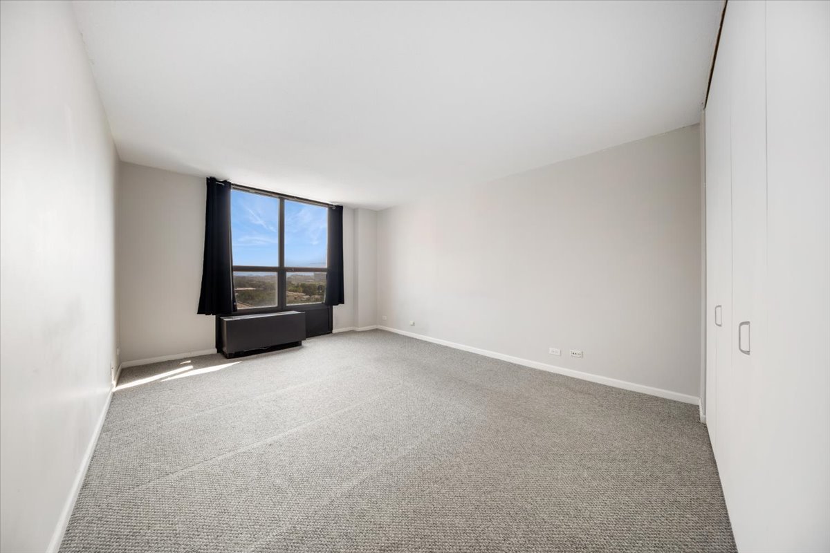901 S PLYMOUTH Court #802, Chicago, IL 60605