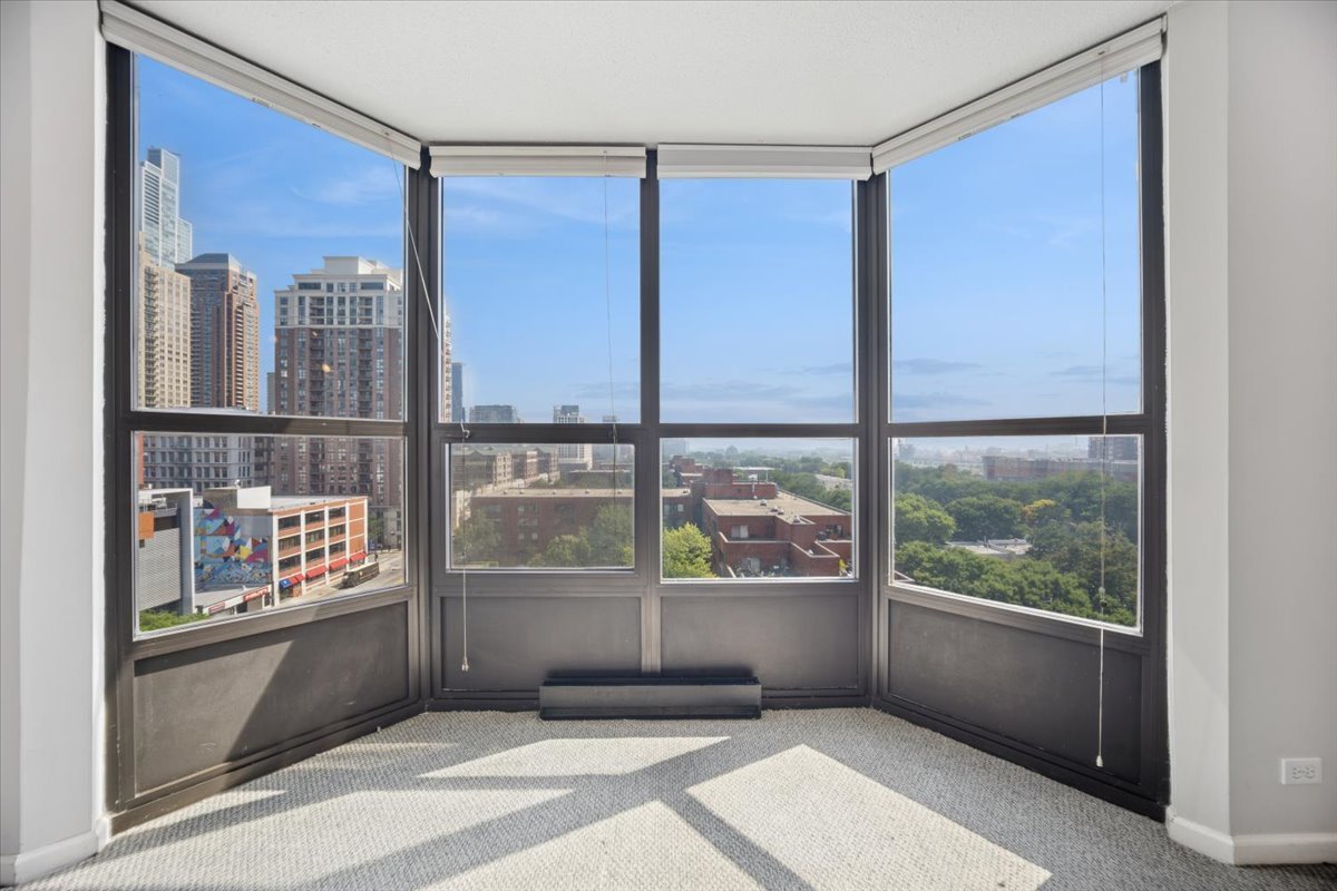 901 S PLYMOUTH Court #802, Chicago, IL 60605