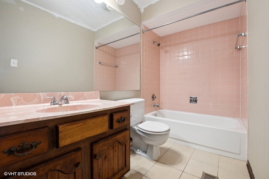 1826 Windsor Court, Downers Grove, IL 60516