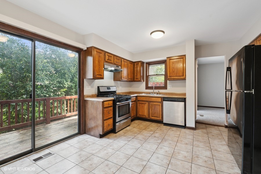 1826 Windsor Court, Downers Grove, IL 60516