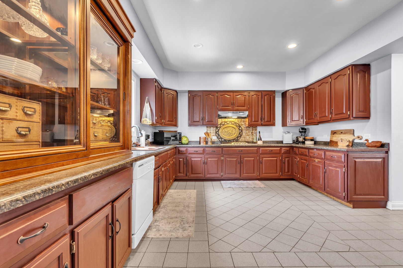 417 Lovell Street, Elgin, IL 60120