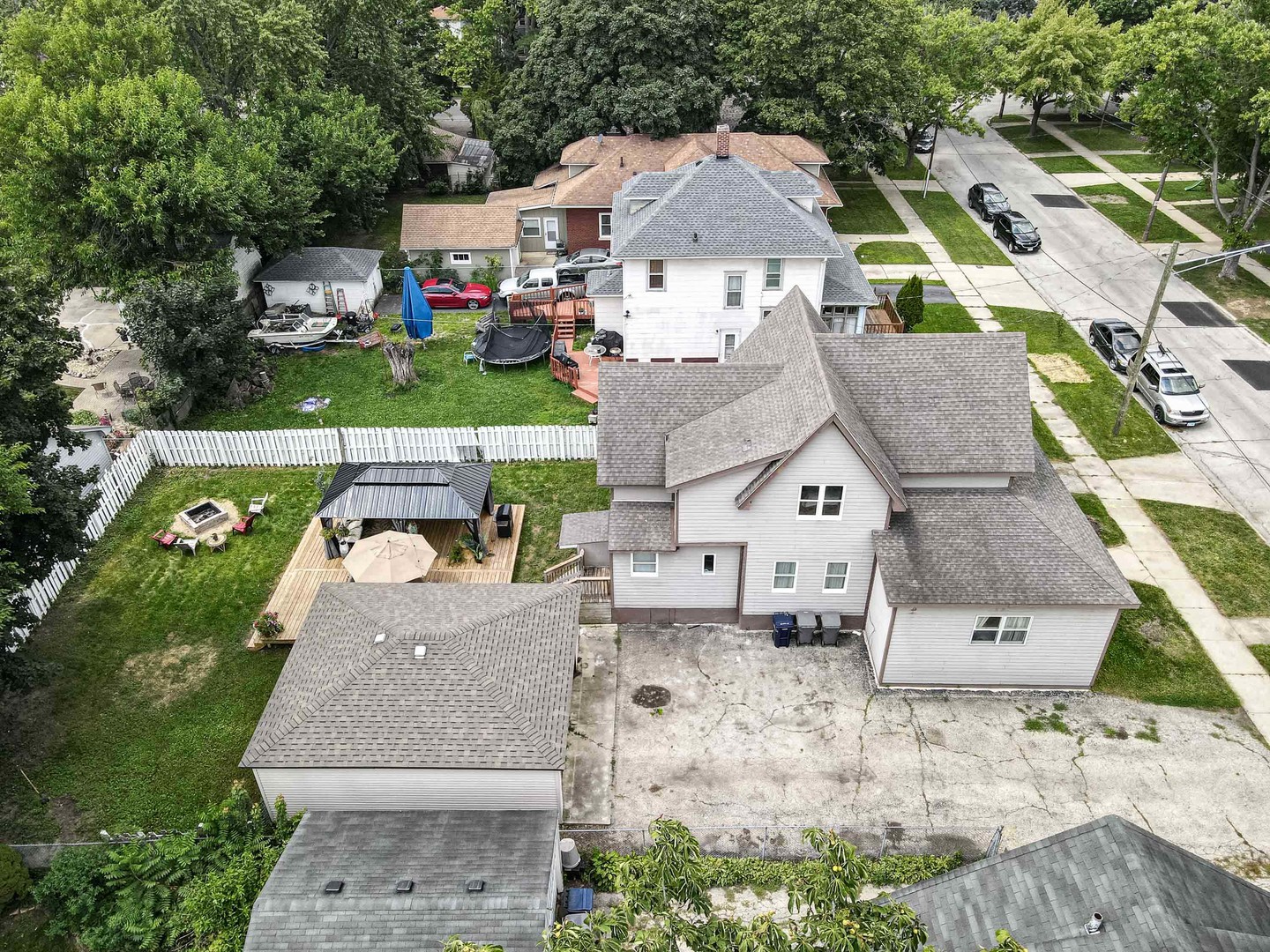 417 Lovell Street, Elgin, IL 60120