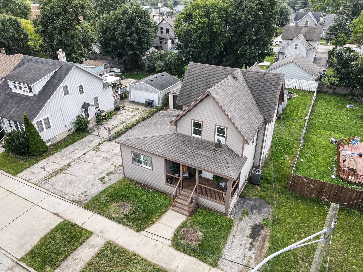 417 Lovell Street, Elgin, IL 60120