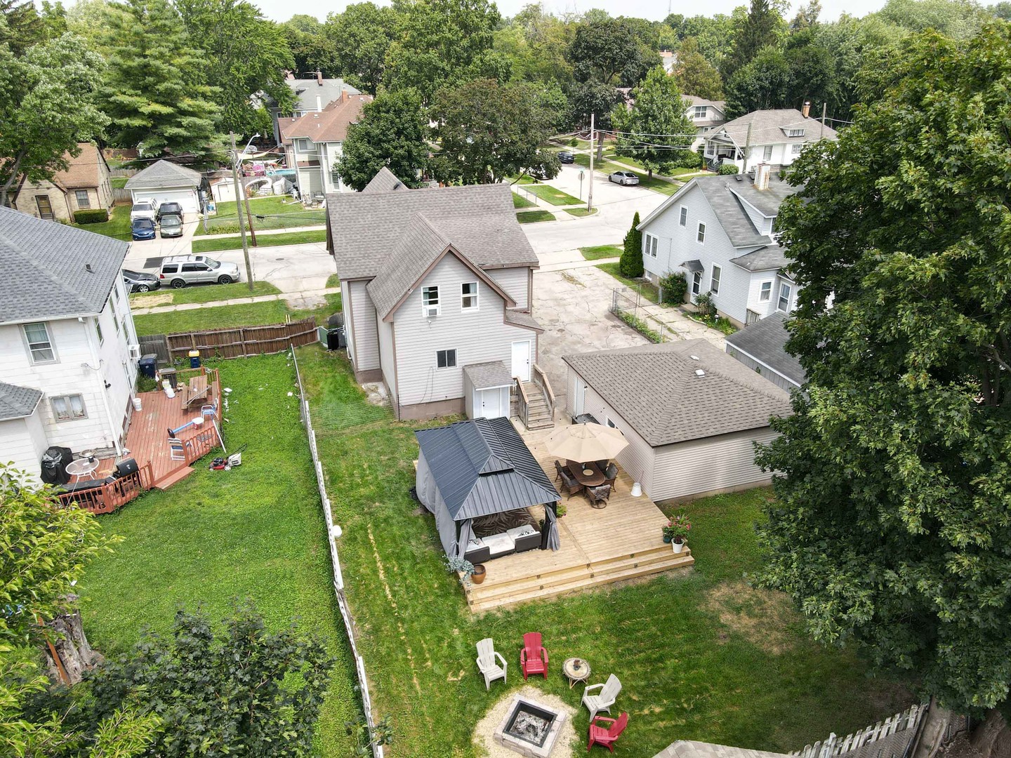 417 Lovell Street, Elgin, IL 60120