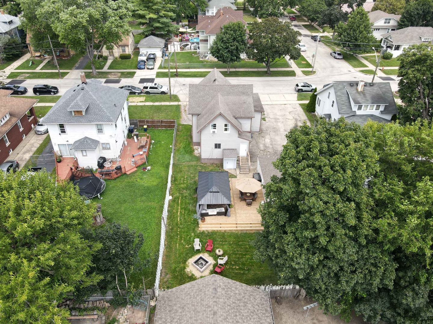 417 Lovell Street, Elgin, IL 60120