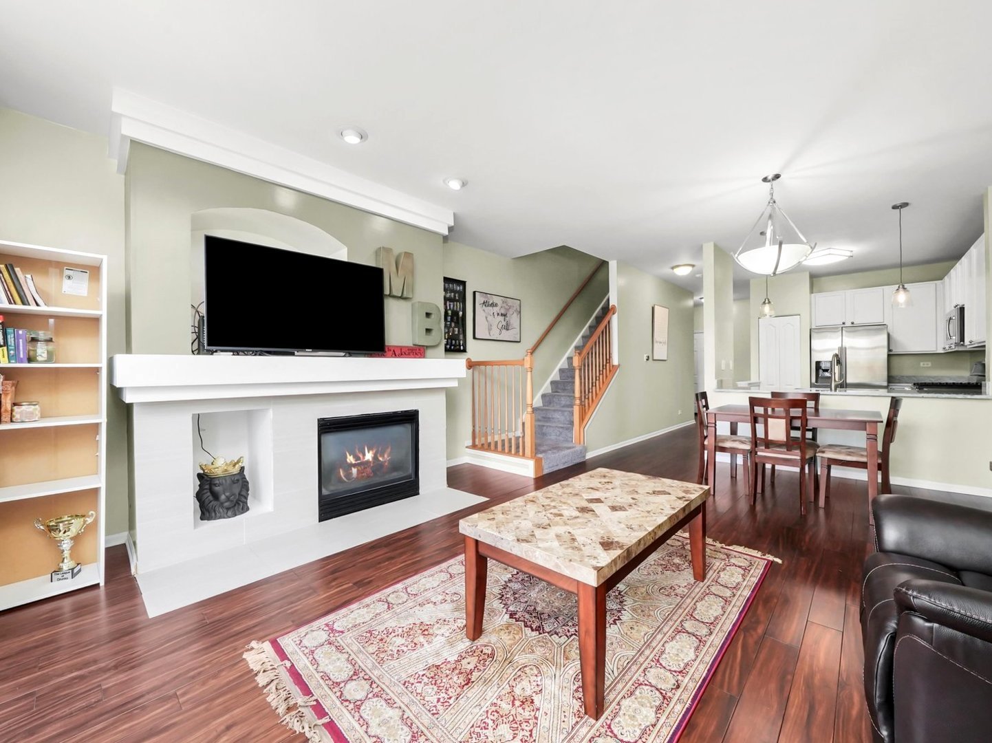 2409 Golf Ridge Circle, Naperville, IL 60563
