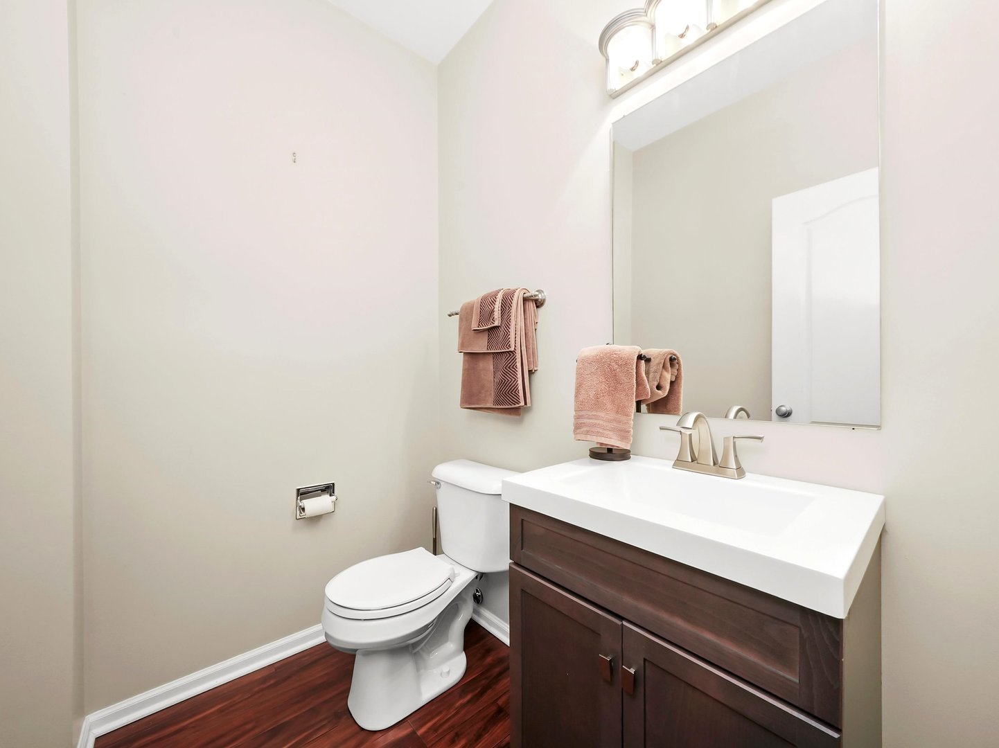 2409 Golf Ridge Circle, Naperville, IL 60563