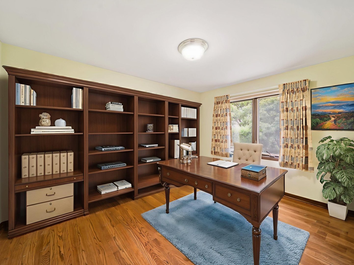 2S631 Avenue Latours, Oak Brook, IL 60523