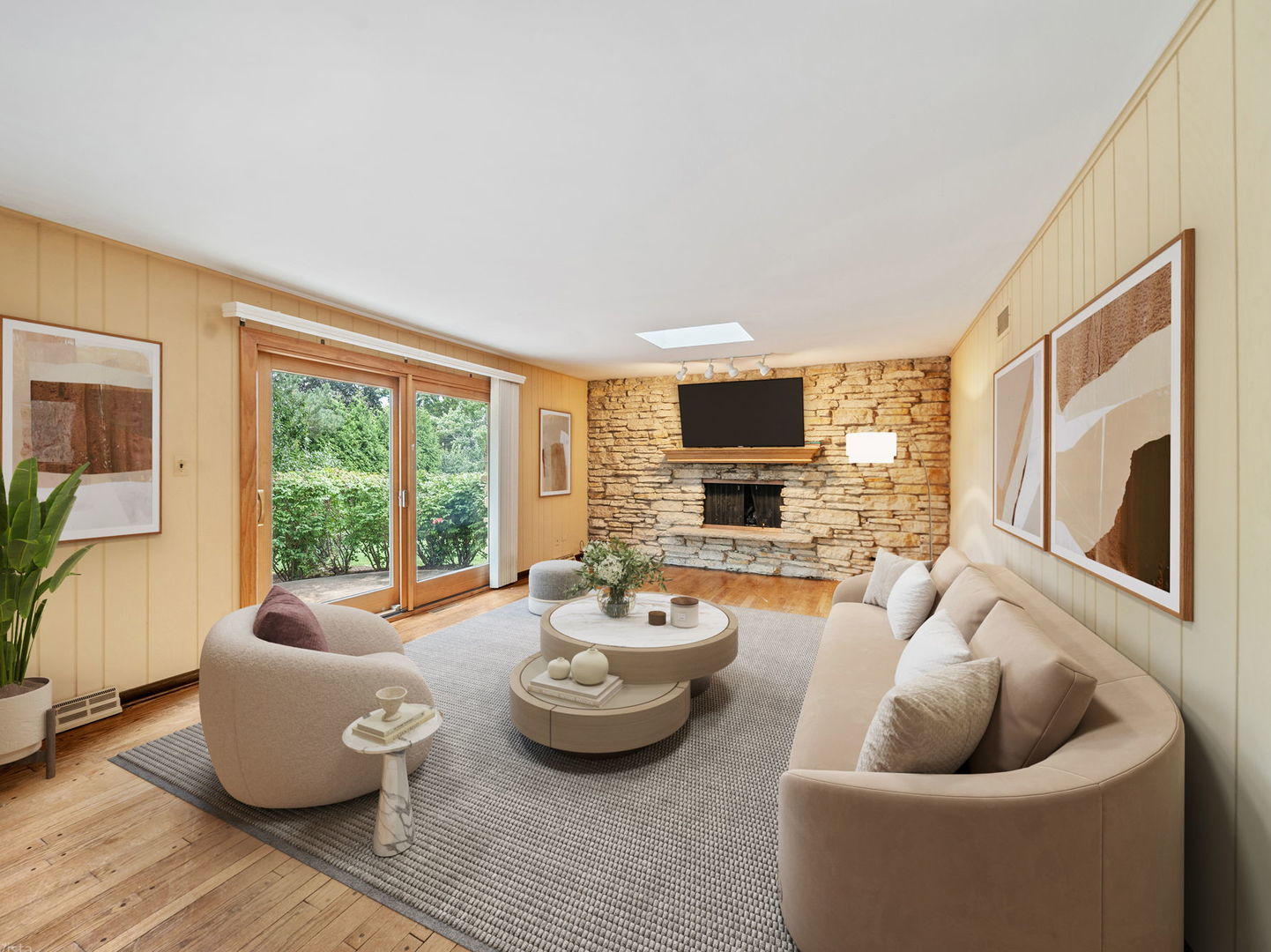 2S631 Avenue Latours, Oak Brook, IL 60523
