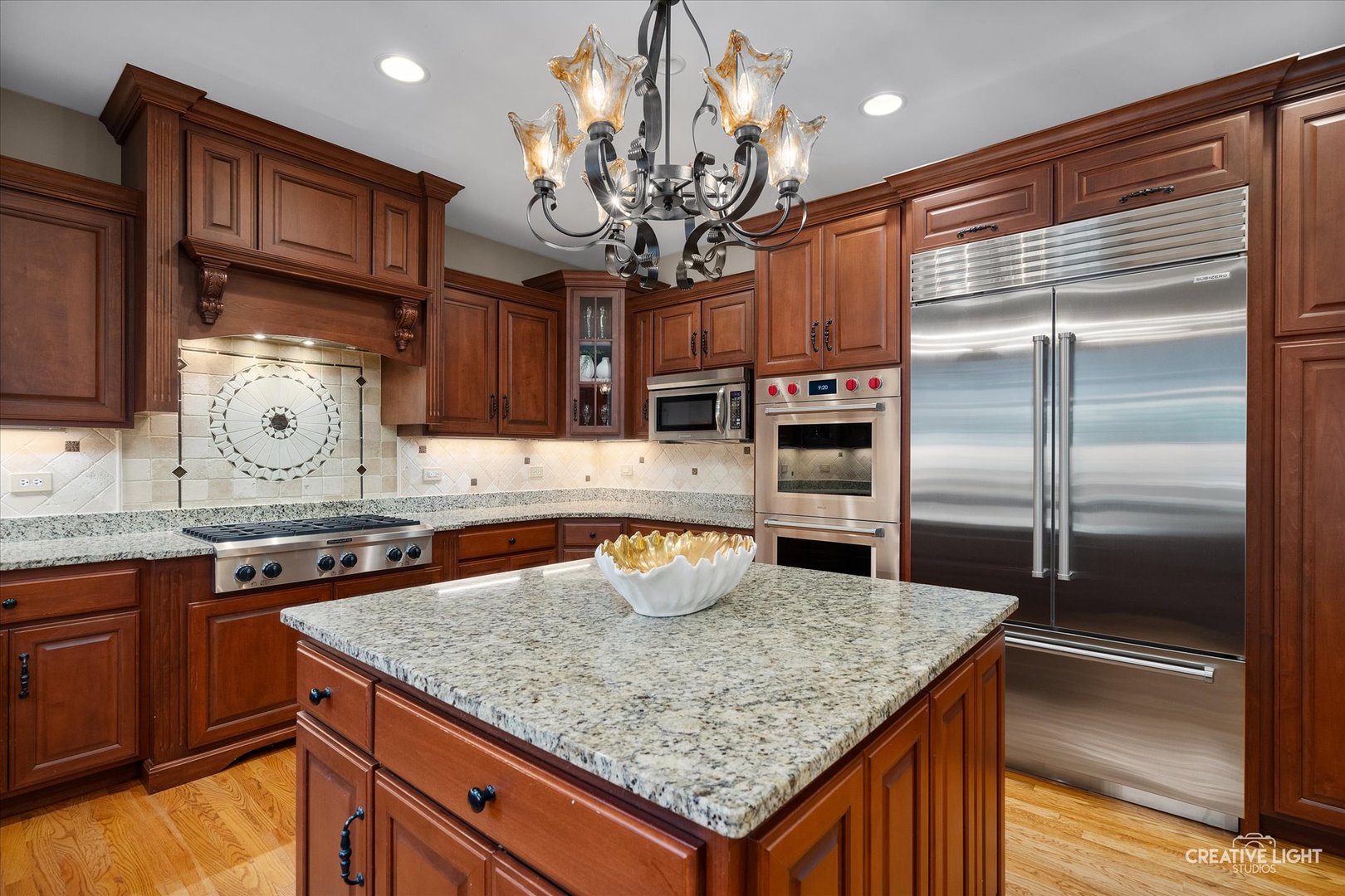 539 Eagle Brook Lane, Naperville, IL 60565