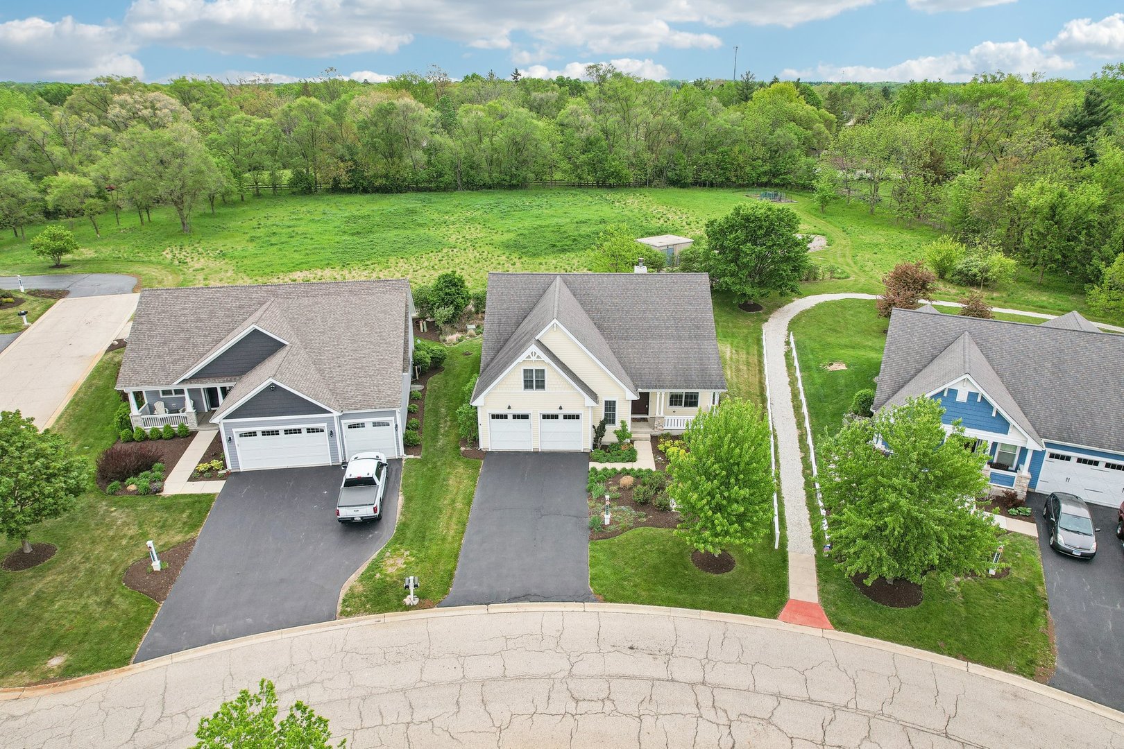 40418 N South Newport Drive, Antioch, IL 60002