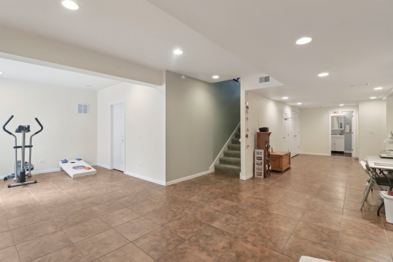 40418 N South Newport Drive, Antioch, IL 60002