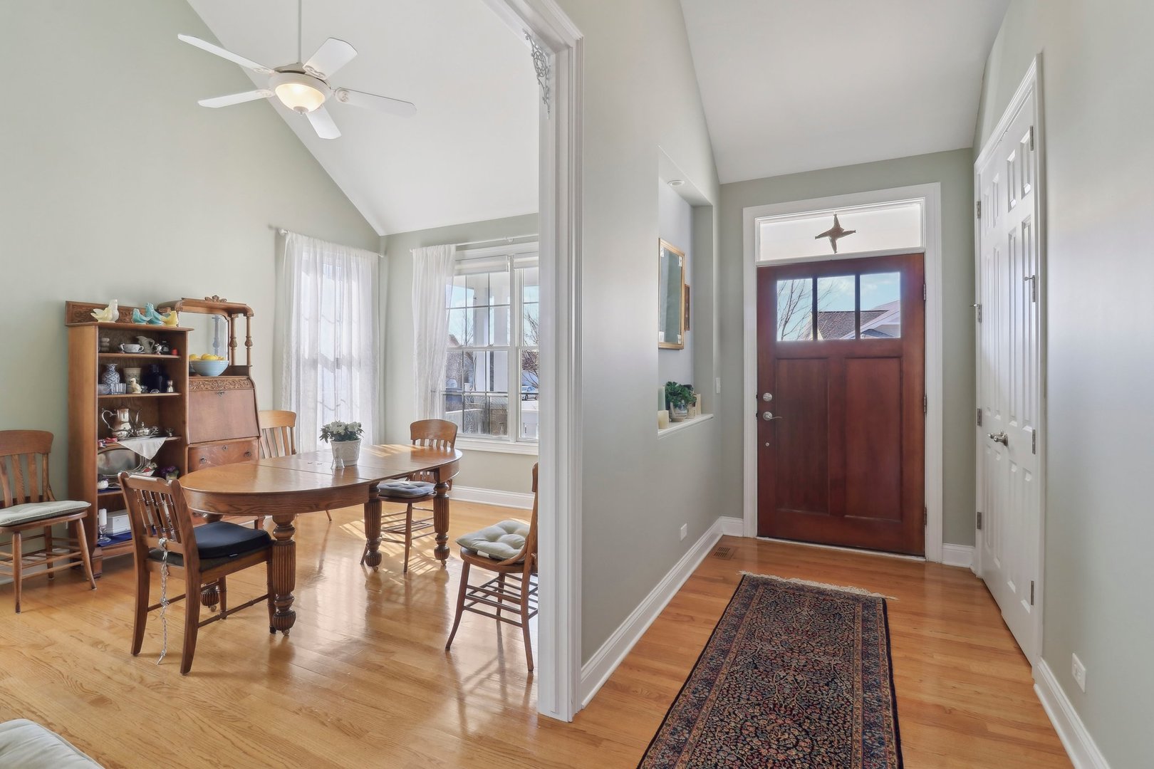 40418 N South Newport Drive, Antioch, IL 60002