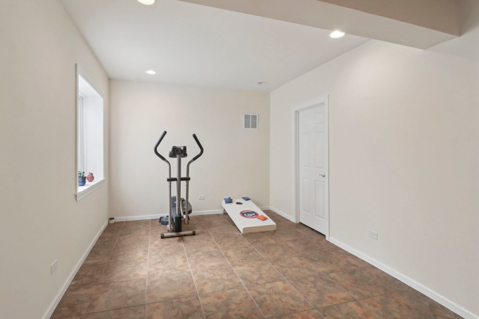 40418 N South Newport Drive, Antioch, IL 60002