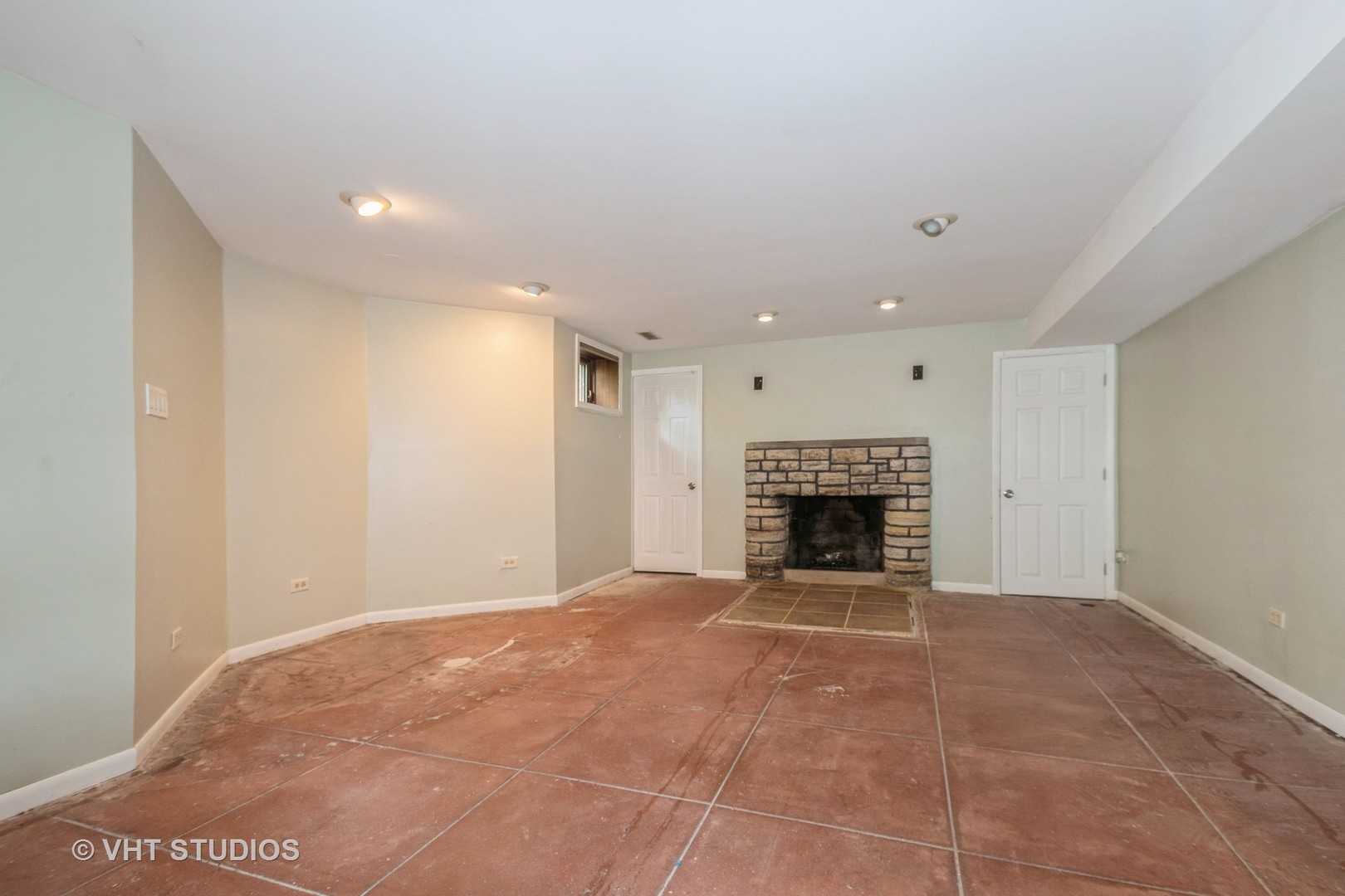 10057 S Bell Avenue, Chicago, IL 60643