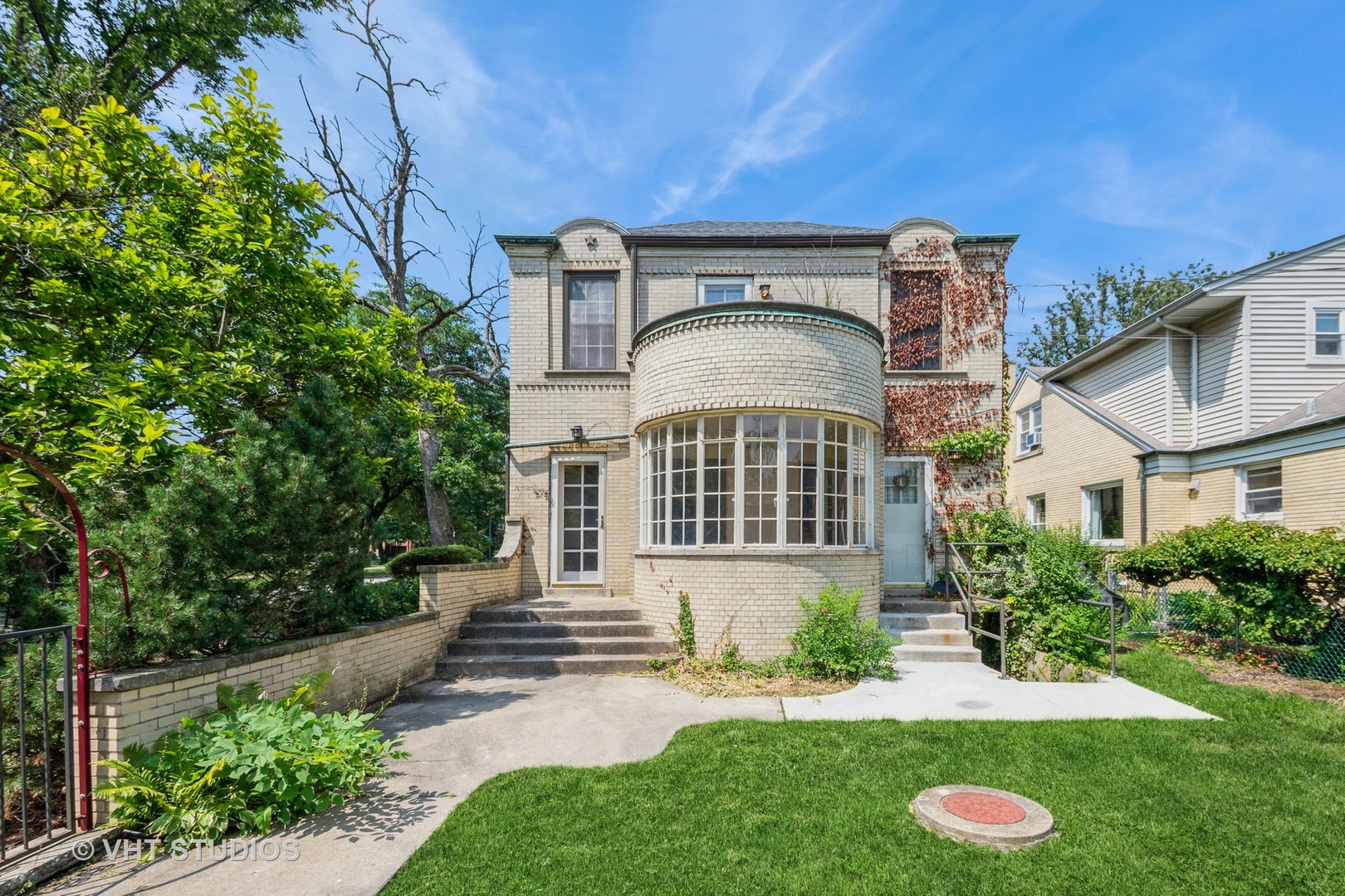 10057 S Bell Avenue, Chicago, IL 60643