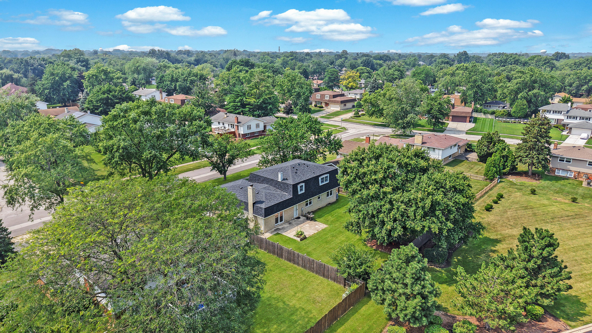 7209 Grant Street, Darien, IL 60561