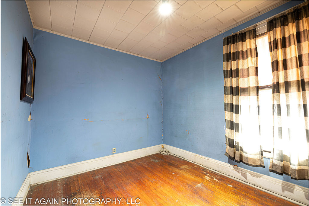7930 S Luella Avenue, Chicago, IL 60617