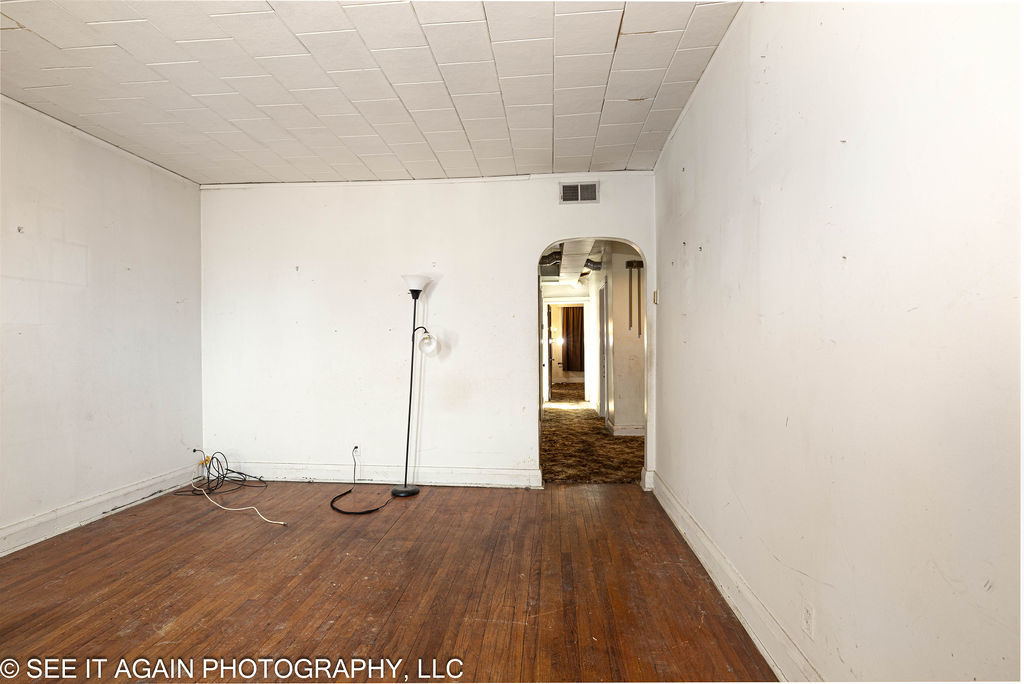 7930 S Luella Avenue, Chicago, IL 60617