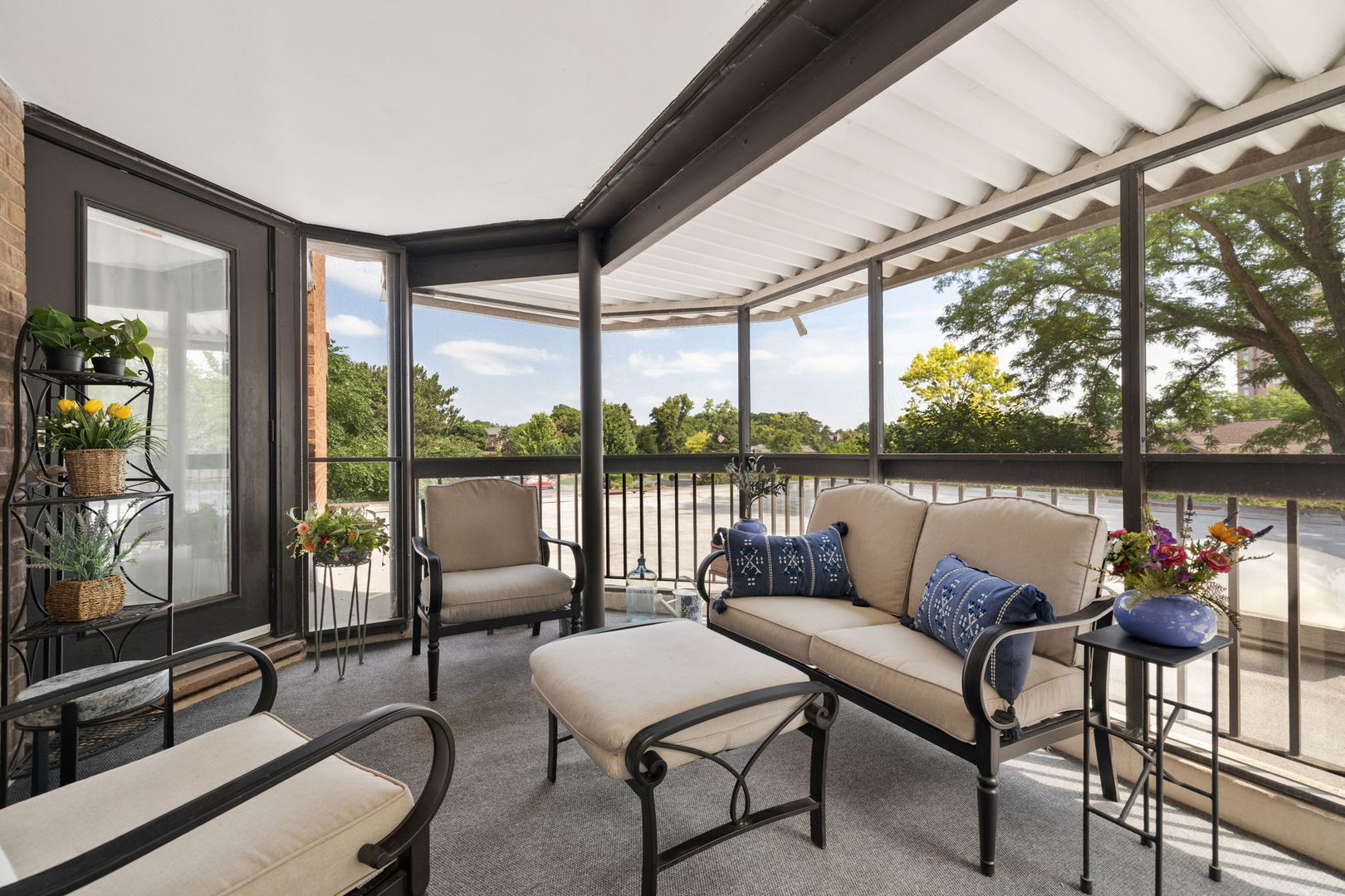 1140 Old Mill Road #201F, Hinsdale, IL 60521