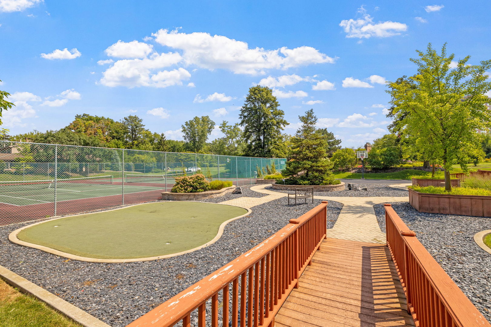 1140 Old Mill Road #201F, Hinsdale, IL 60521