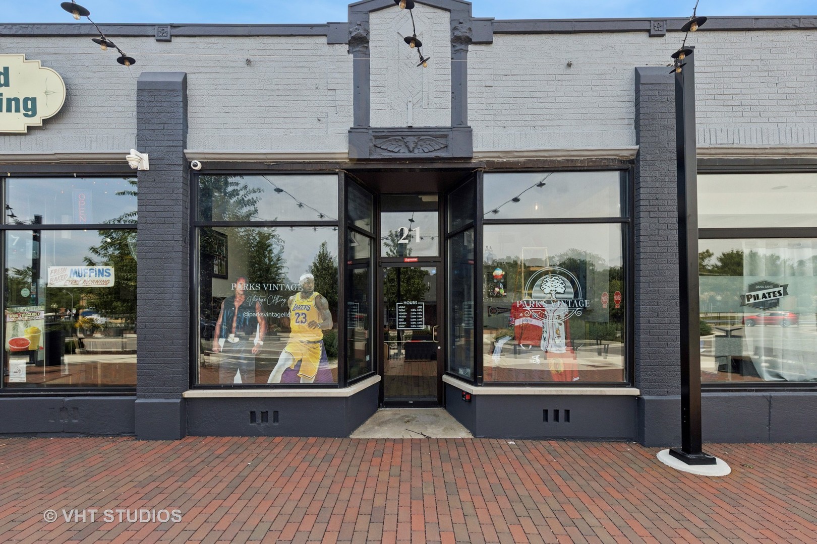 19-23 W Quincy Street, Westmont, IL 60559