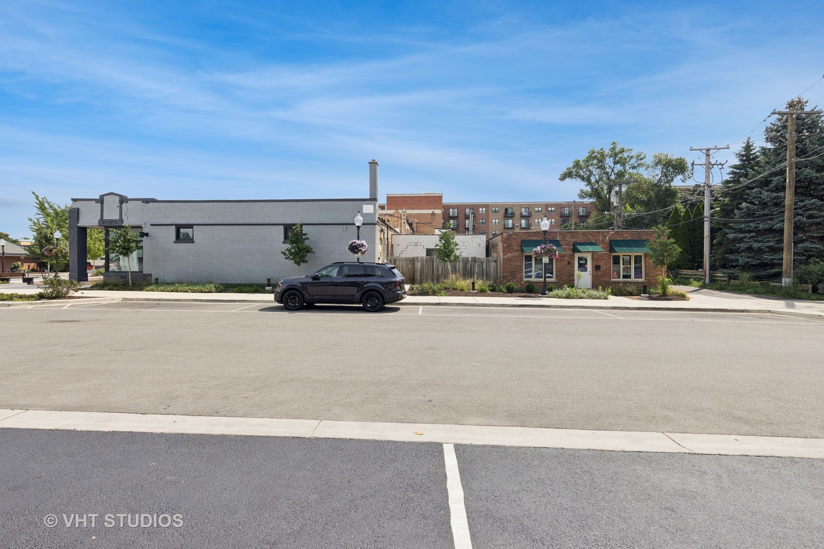 19-23 W Quincy Street, Westmont, IL 60559