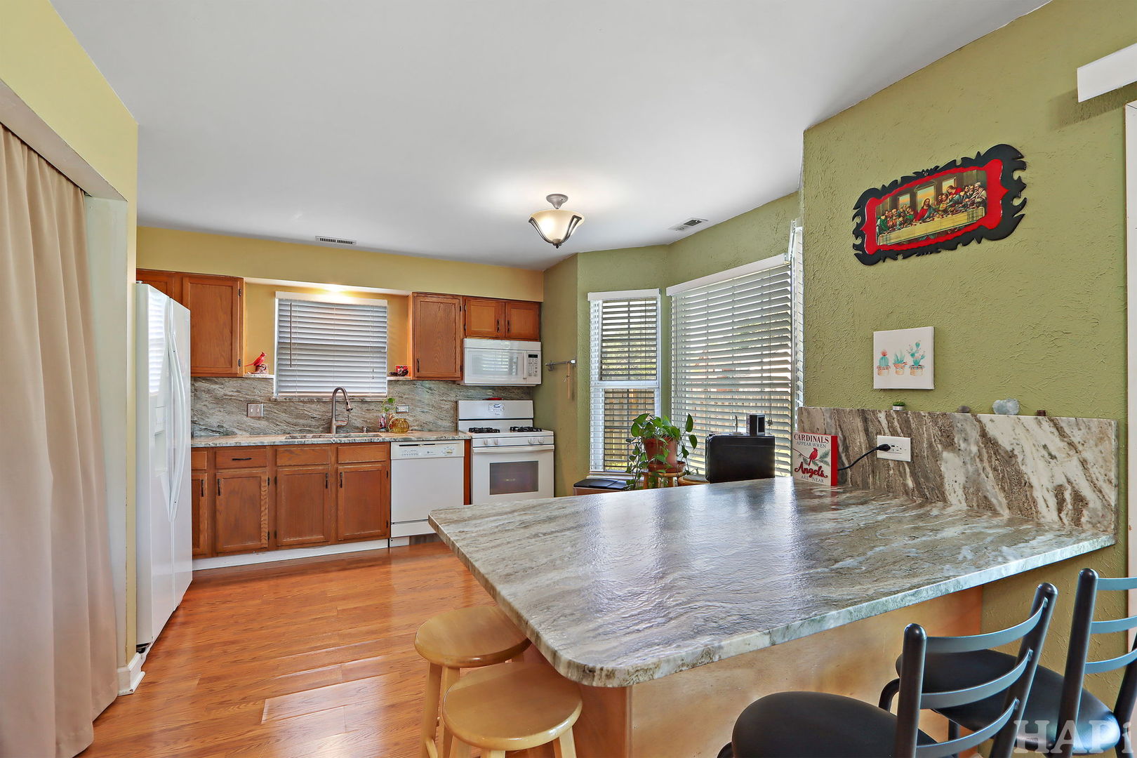 3499 Plymouth Lane, Island Lake, IL 60042