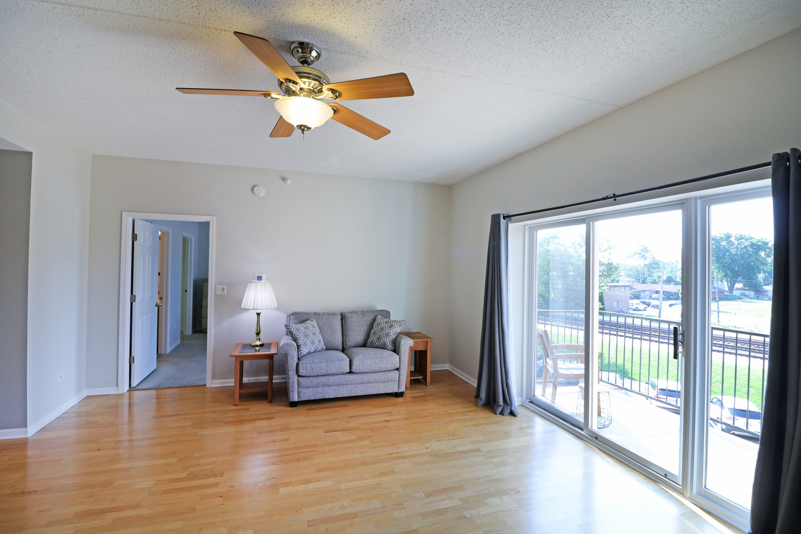8822 Brookfield Avenue #305, Brookfield, IL 60513