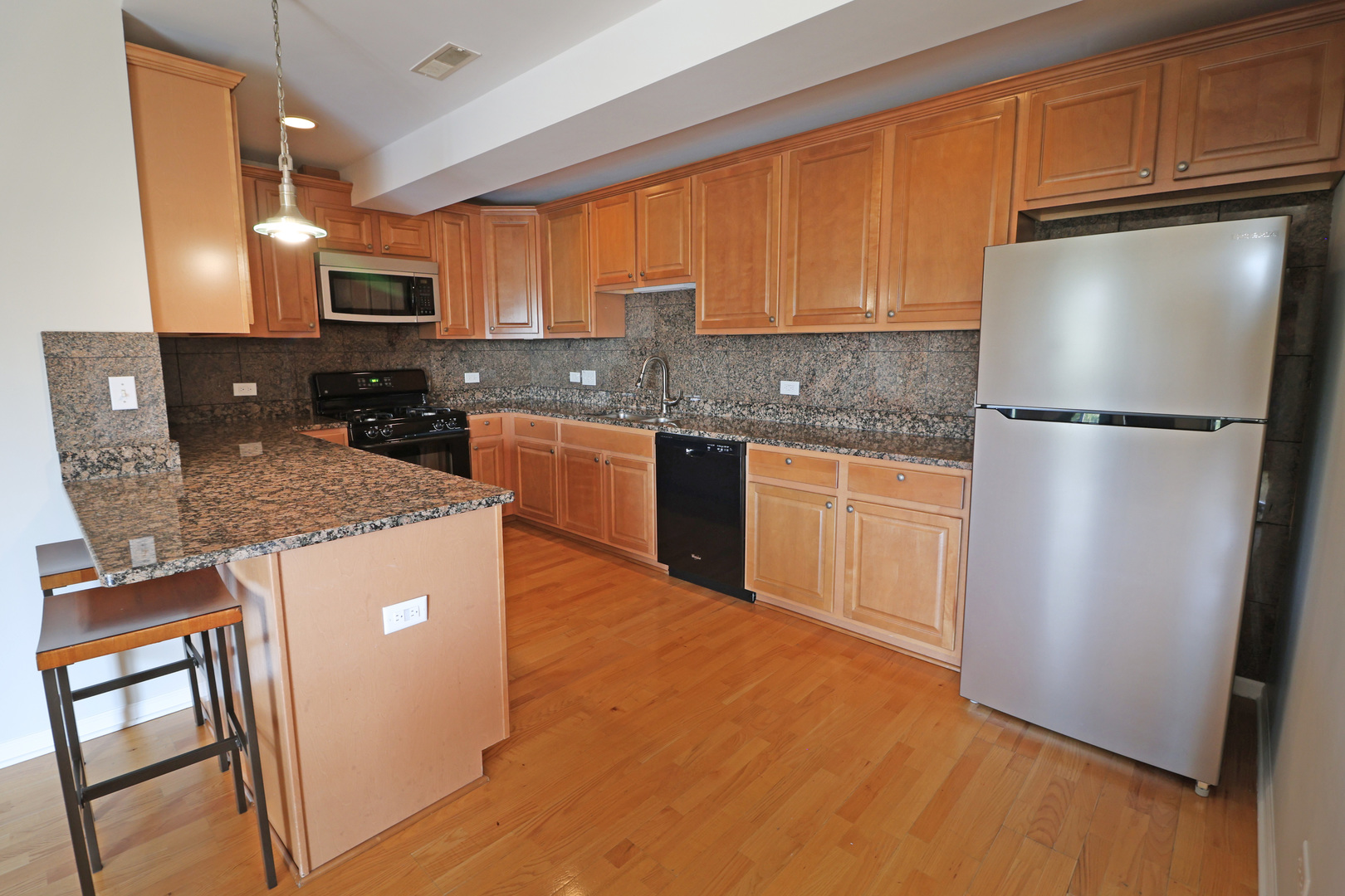 8822 Brookfield Avenue #305, Brookfield, IL 60513