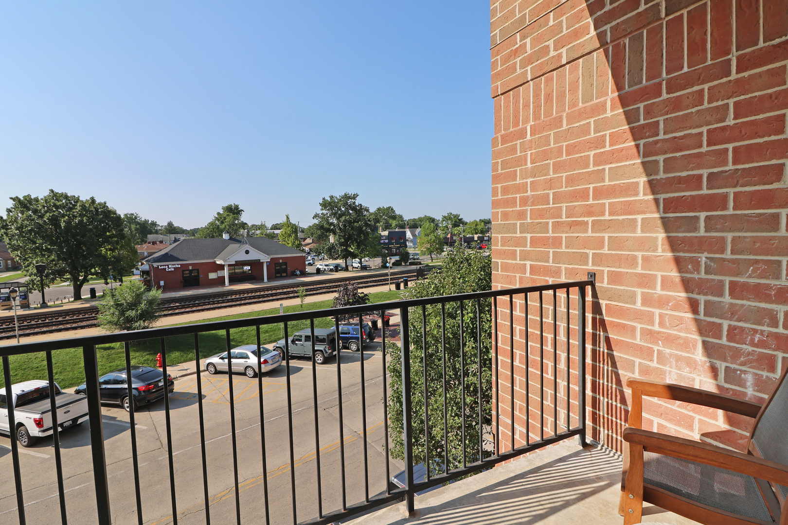 8822 Brookfield Avenue #305, Brookfield, IL 60513