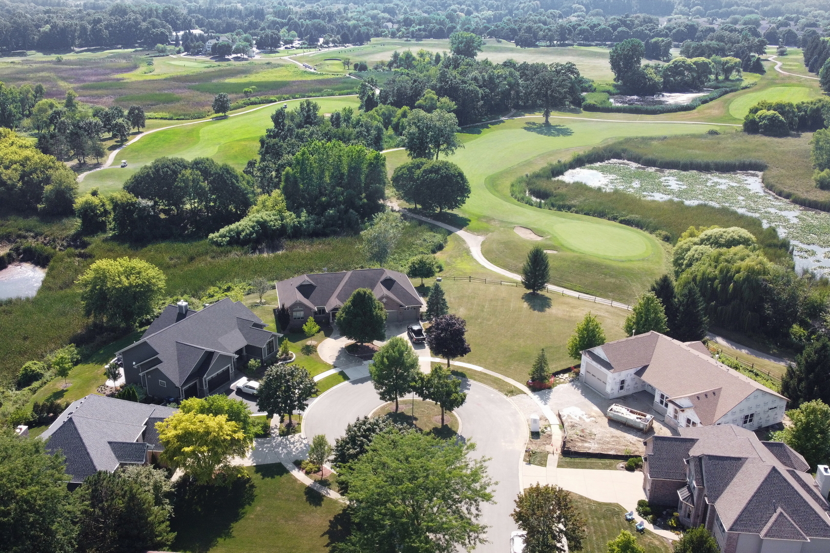 1075 Suffolk Court, Gurnee, IL 60031