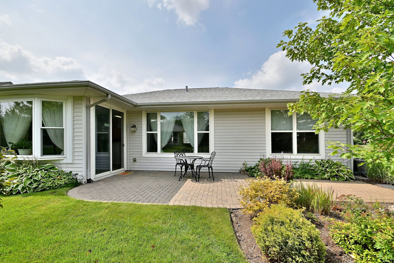 12976 Rock Springs Lane, Huntley, IL 60142