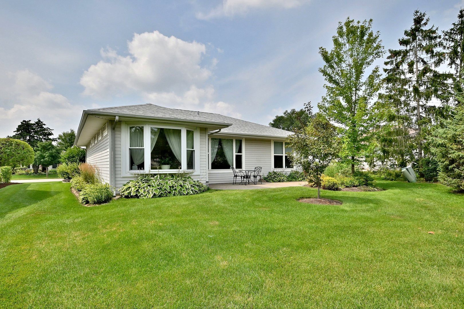 12976 Rock Springs Lane, Huntley, IL 60142
