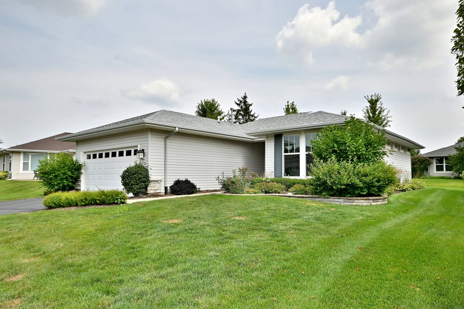 12976 Rock Springs Lane, Huntley, IL 60142