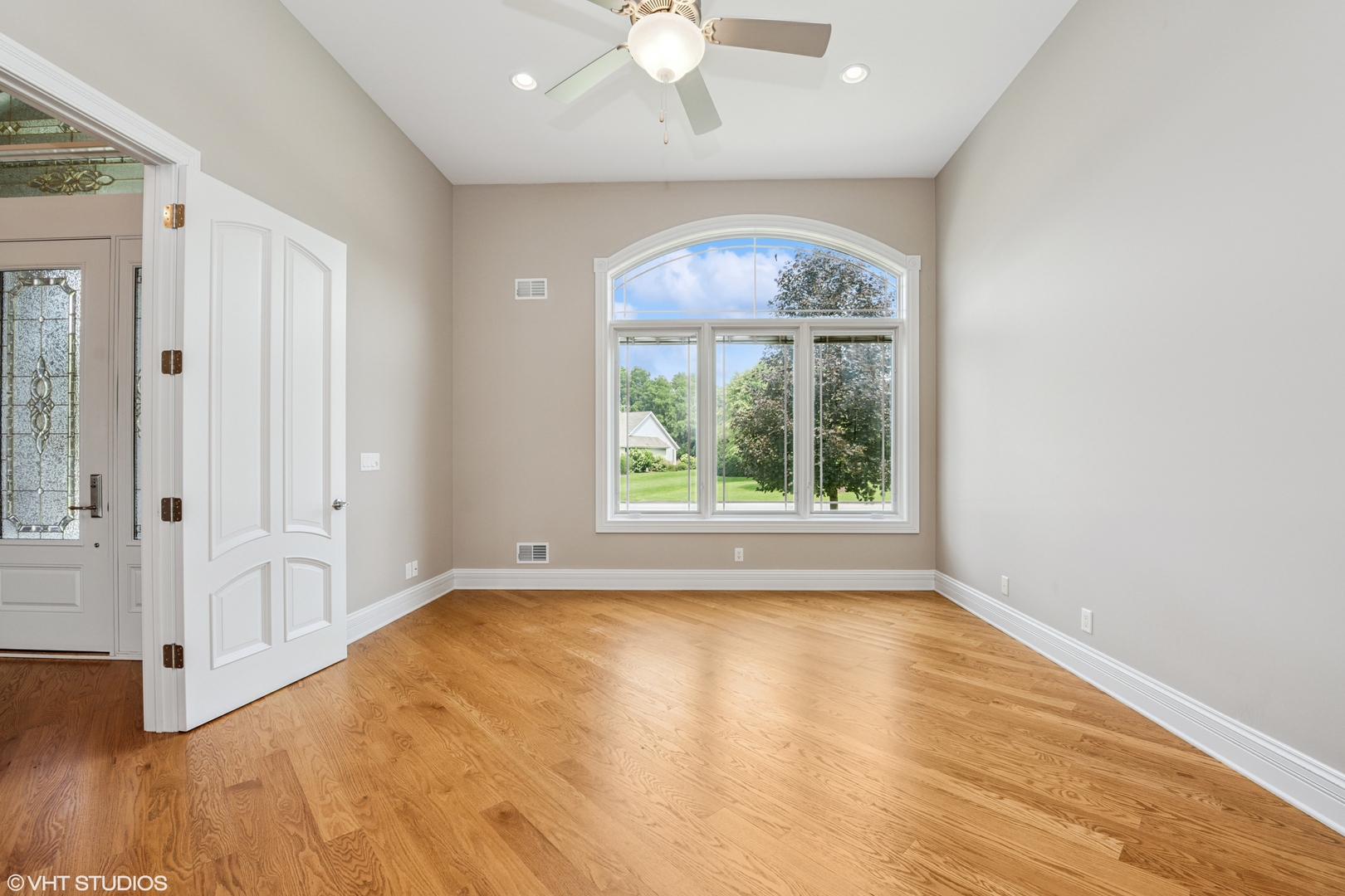 174 Titleist Trail, Poplar Grove, IL 61065
