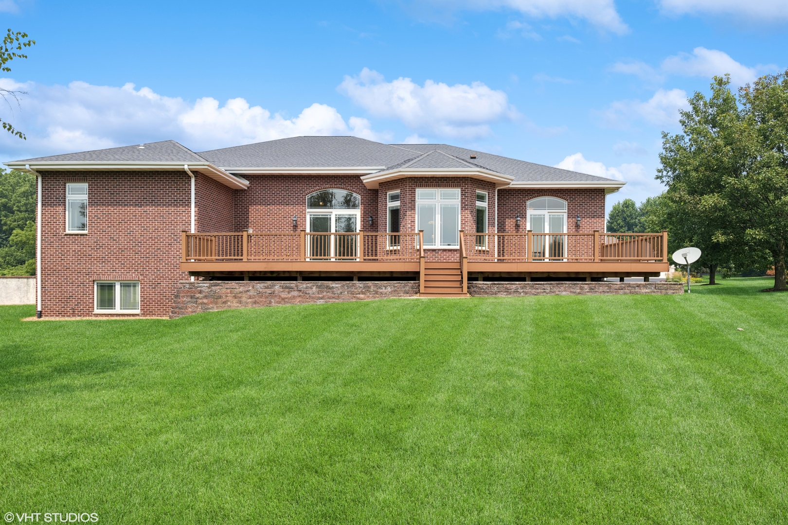 174 Titleist Trail, Poplar Grove, IL 61065