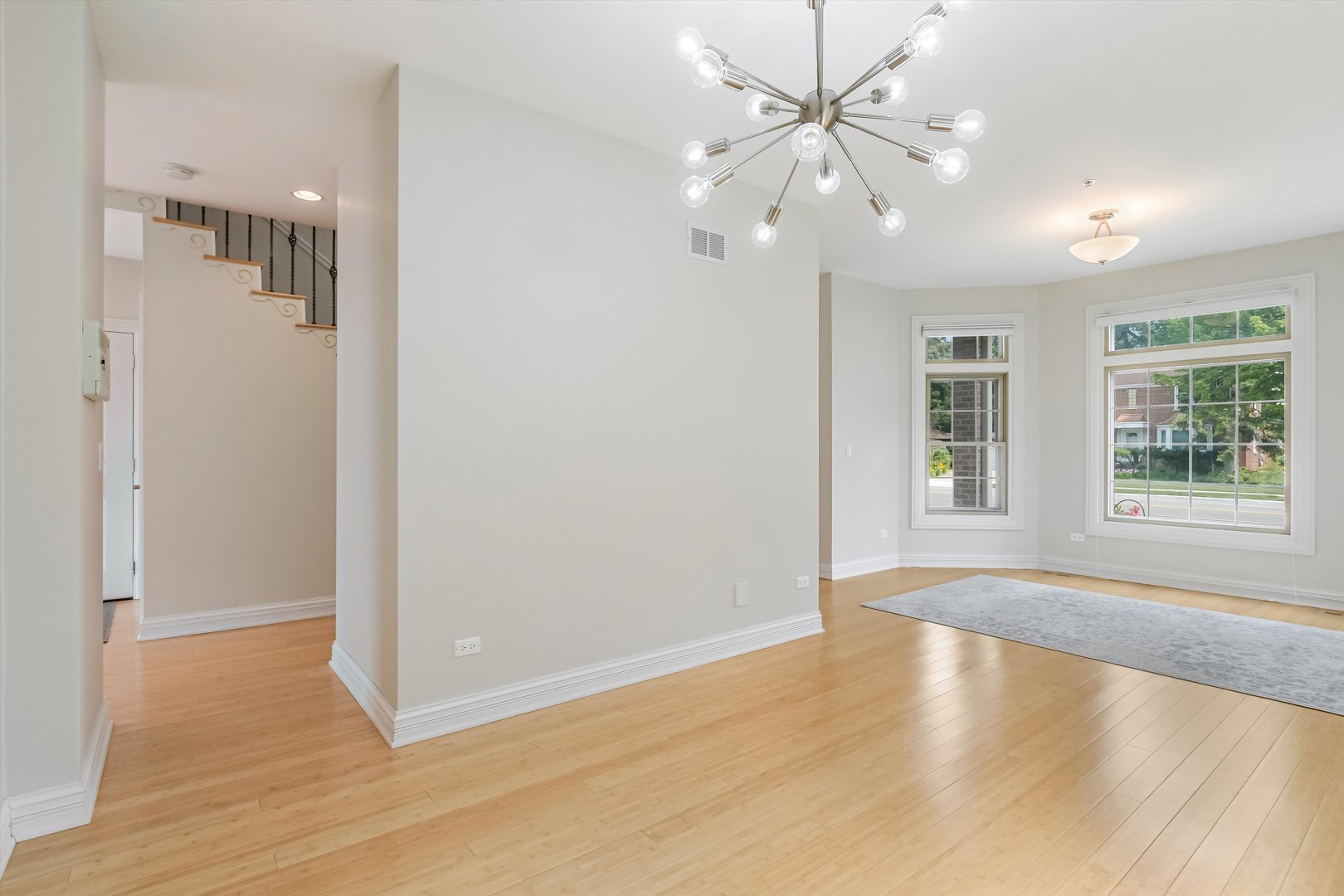 1628 S Cumberland Avenue, Park Ridge, IL 60068
