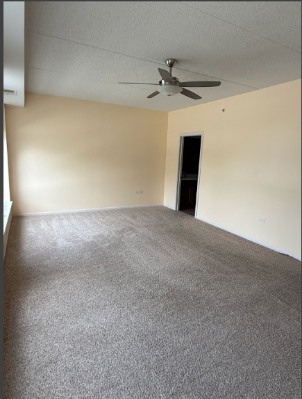 77 N Quentin Road #202, Palatine, IL 60067