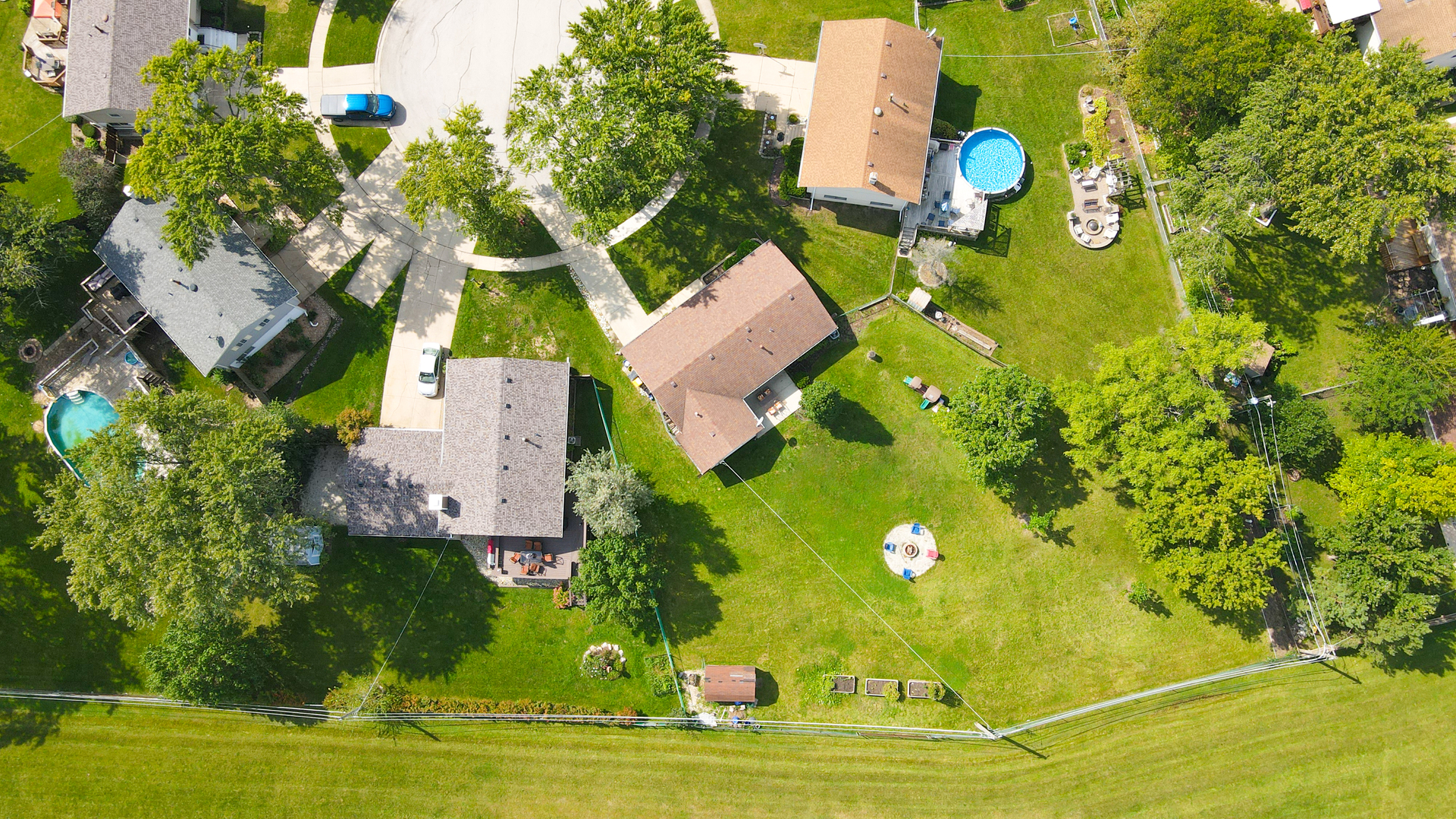 408 Beebe Court, Streamwood, IL 60107
