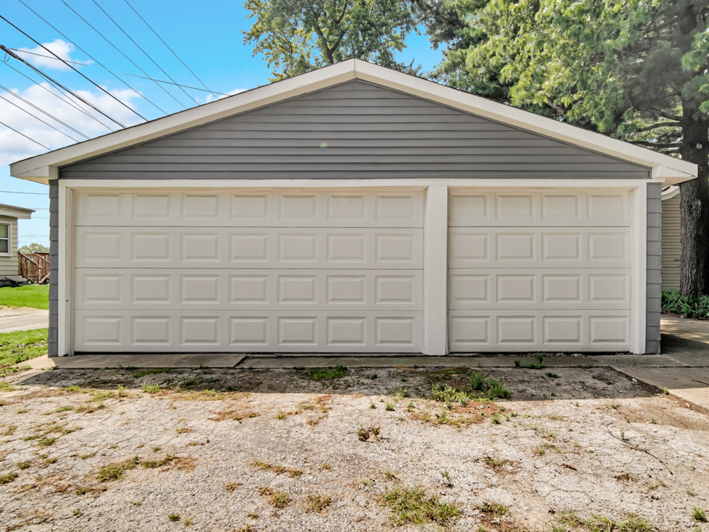 18301 Chicago Avenue, Lansing, IL 60438