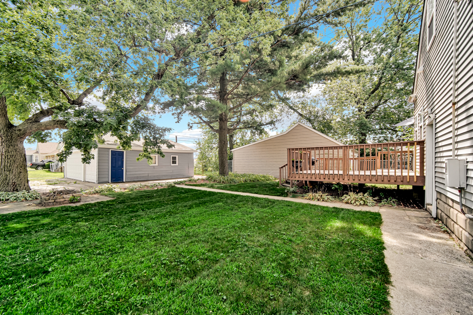 18301 Chicago Avenue, Lansing, IL 60438